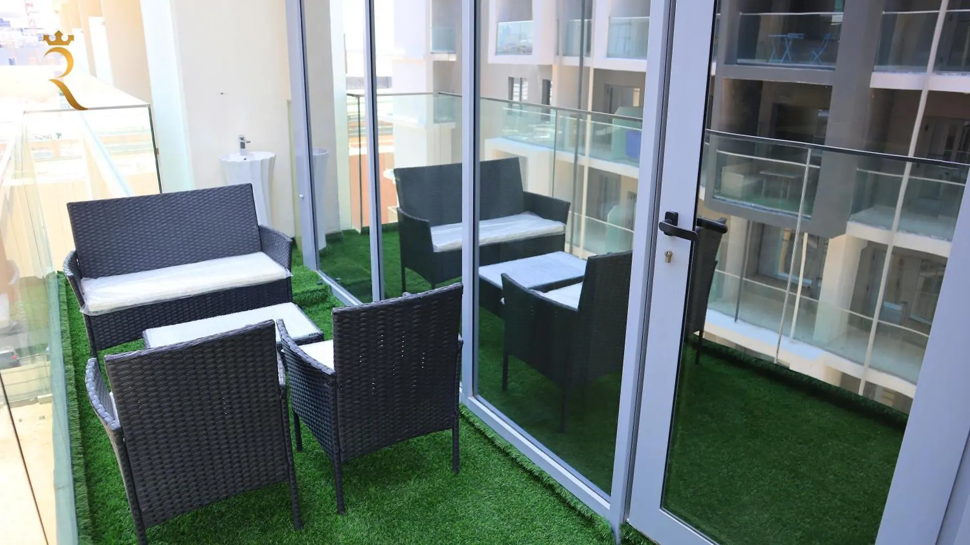 Meadow 3Br Transit Modern Duplex Masdar City أبو ظبي شقة